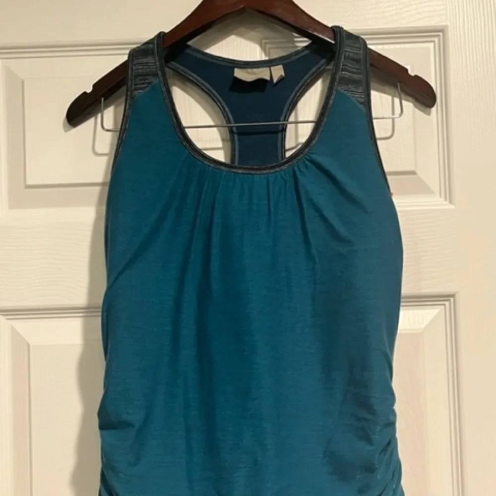 ATHLETA Racerback Tank Top, Double Layer With Bra EUC - Picture 1 of 6